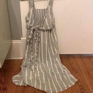 Seraphine nursing to maternity tie front dress. Sage green.